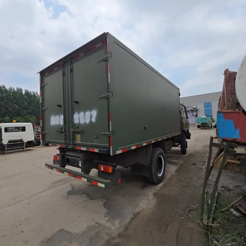 4x2 Dongfeng Fridge Truck factory