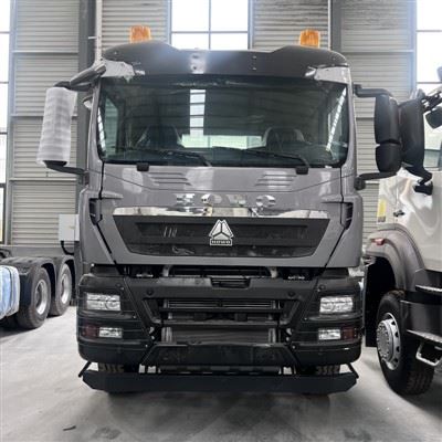 Used Long-Haul Tractor Truck