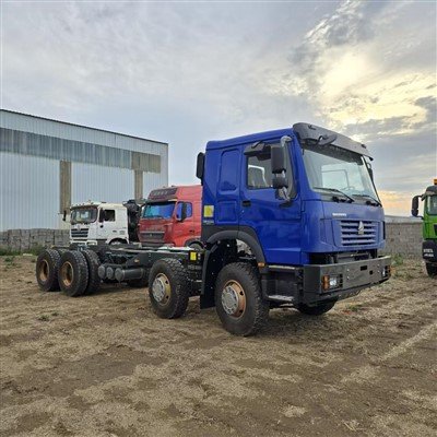 Sinotruk Howo 8x4 Dump Truck